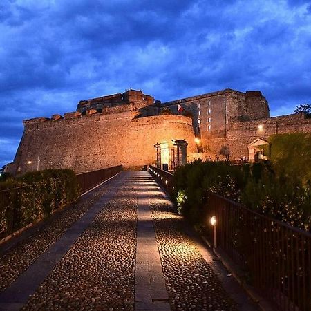 Suite In Centro Storico Porto Di Savona-Spiagge Eksteriør billede